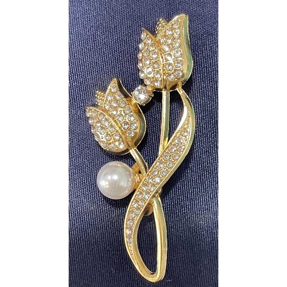 NWOT Floral Tulip Brooch Lapel Pin Faux Pearl Clear Rhinestone Glass Gold Toned